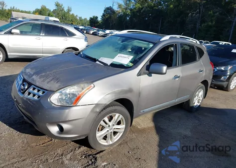 2013 Nissan Rogue Sv z USA, uszkodzony, nr VIN JN8AS5MV2DW615593